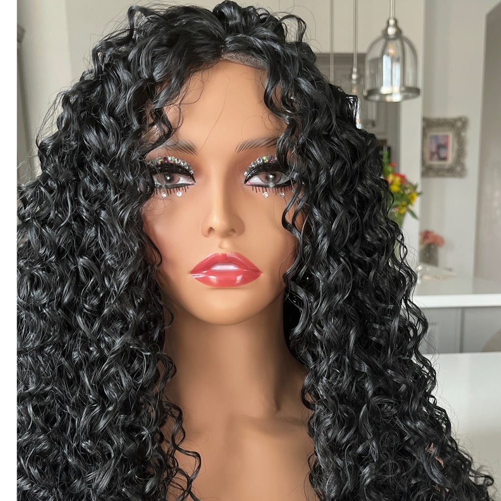 Women’s Brazilian Curly Lace front wig 26in Black 1B
